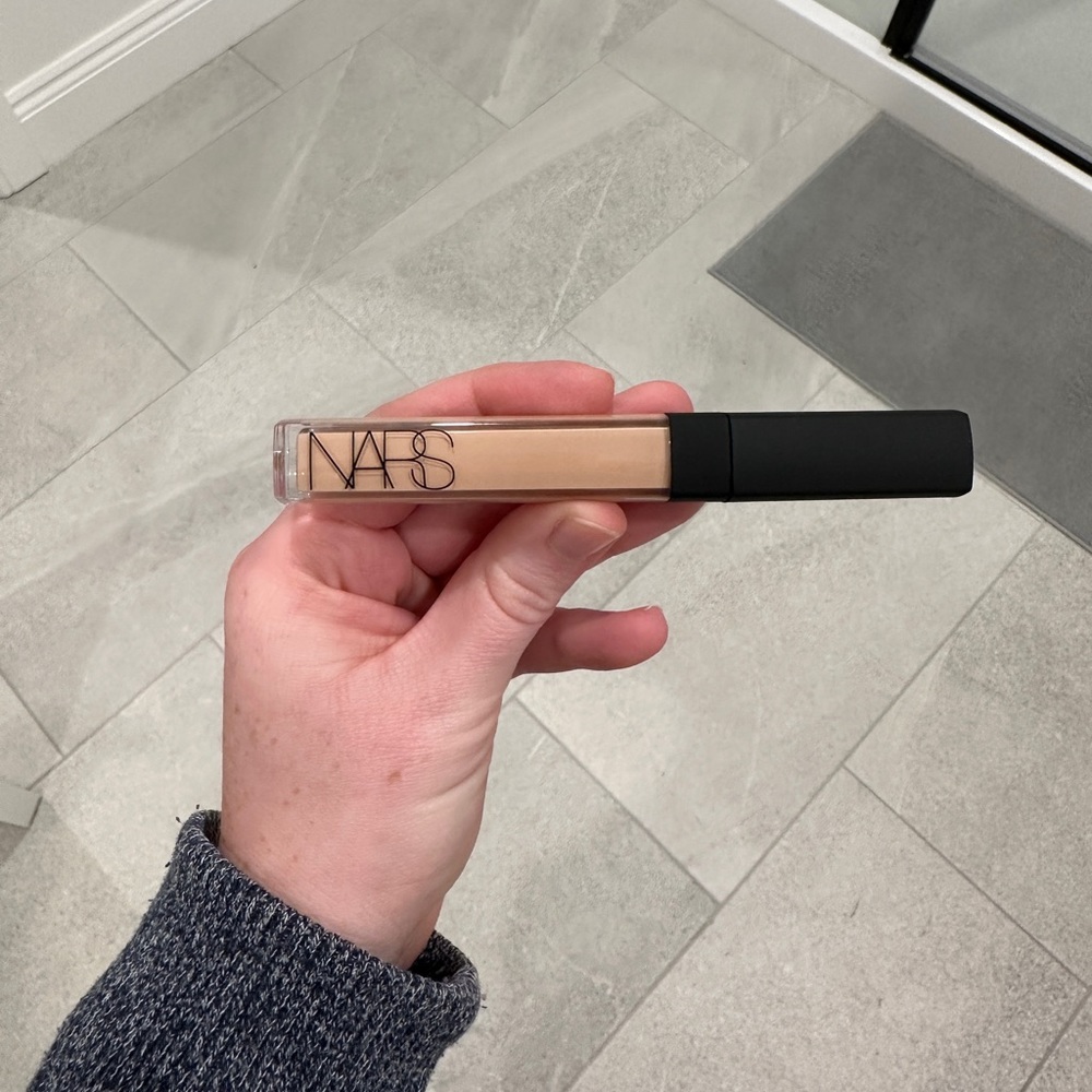 New NARS Radiant Creamy Concealer Madeline L2.3
